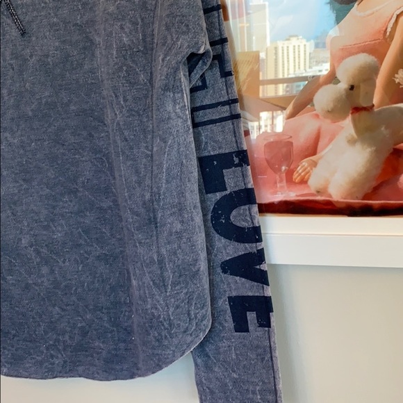 💕HP💕Vintage Havana blue long sleeve top - Picture 6 of 12